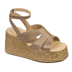 Дамски сандали 5108 меден