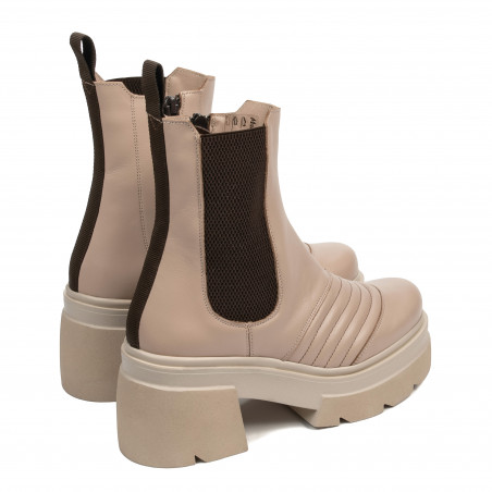 Дамски боти 3413 бежови