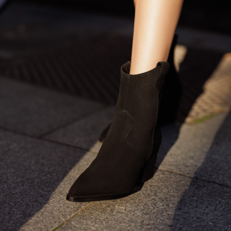 Дамски боти с ток 1411 черен велур lifestyle