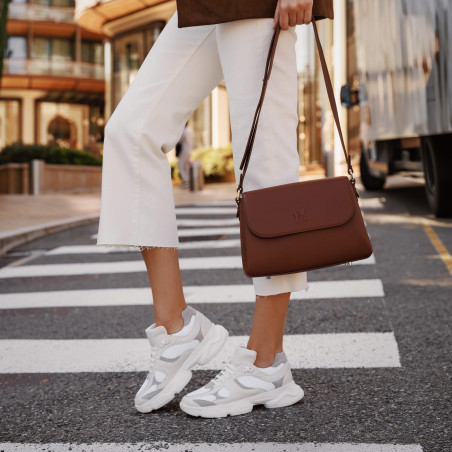 Дамска чанта за рамо 040g биз коняк lifestyle